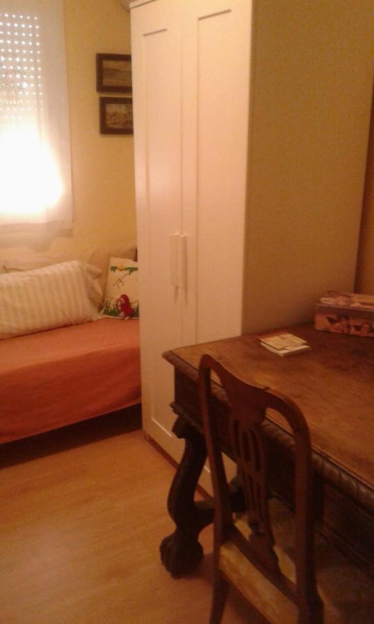 Habitacion Piso Compartido Севиля Екстериор снимка